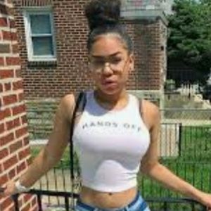 Meet your Posher, Ebony